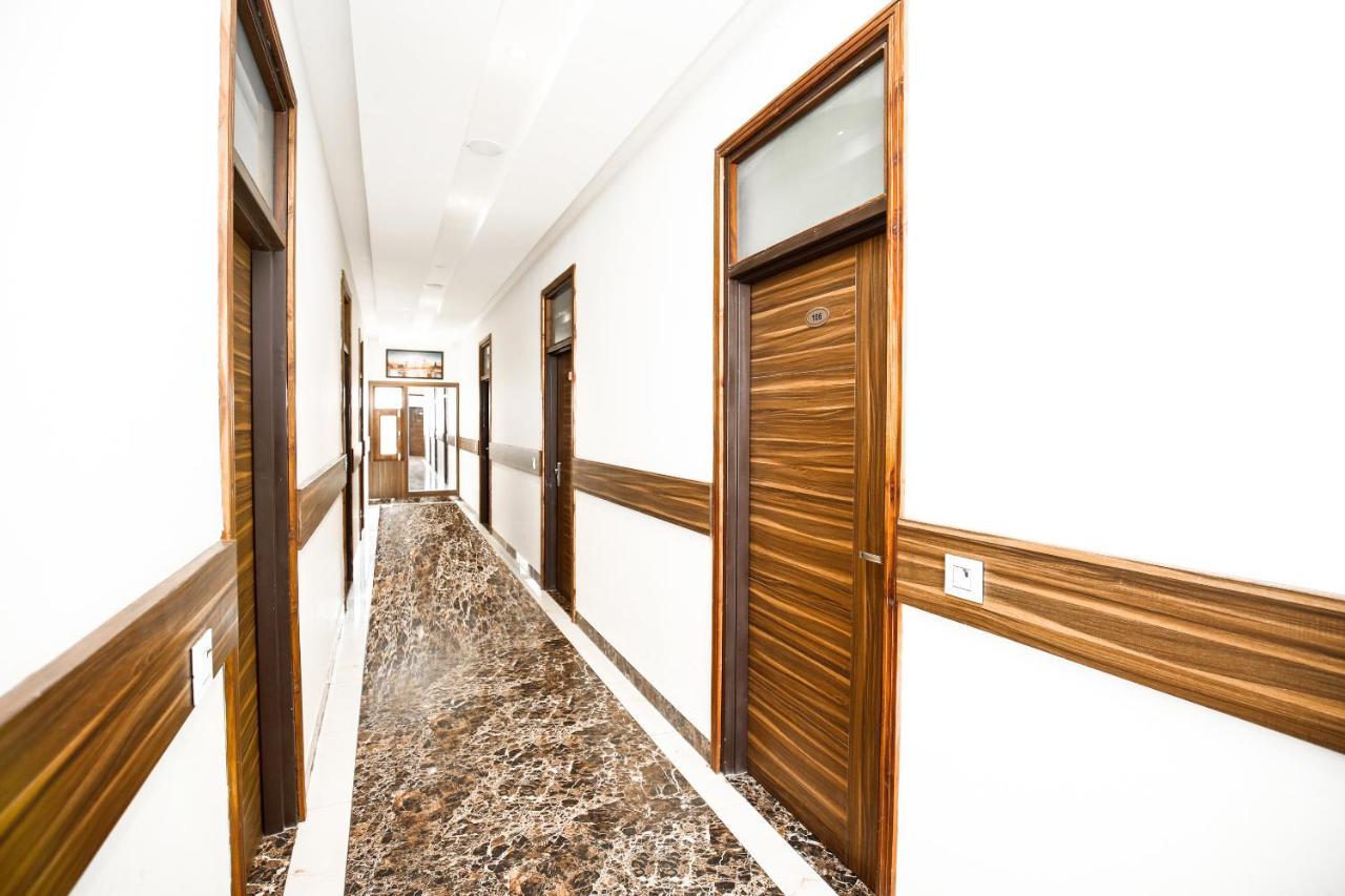 Hotel Woodcrest Zirakpur Chandigarh - Luxury Rooms Bagian luar foto