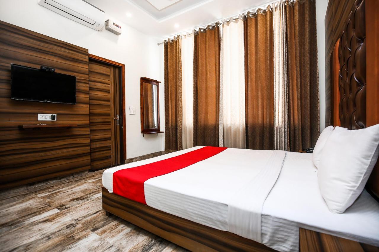Hotel Woodcrest Zirakpur Chandigarh - Luxury Rooms Bagian luar foto