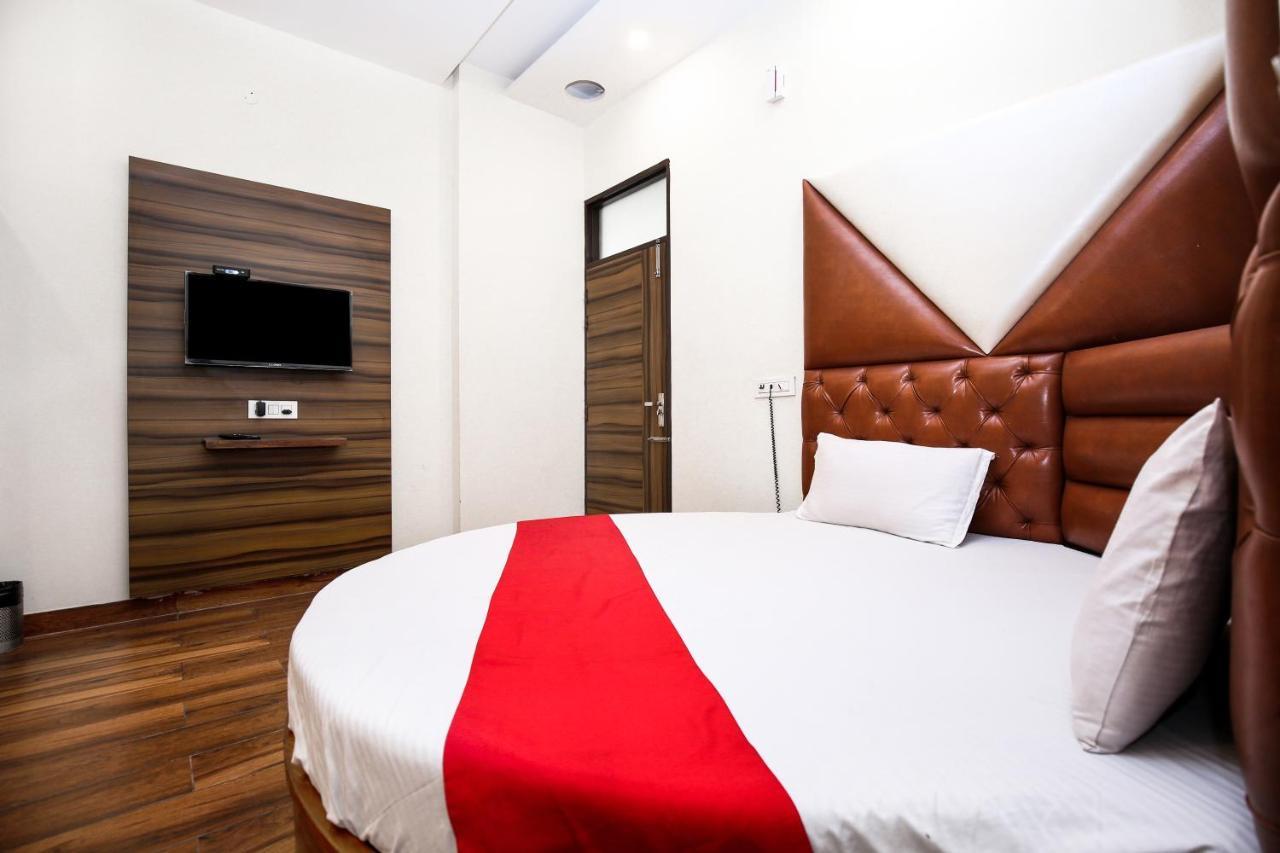 Hotel Woodcrest Zirakpur Chandigarh - Luxury Rooms Bagian luar foto