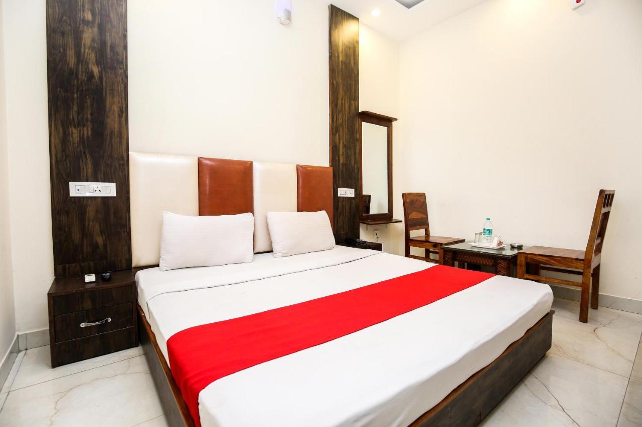 Hotel Woodcrest Zirakpur Chandigarh - Luxury Rooms Bagian luar foto