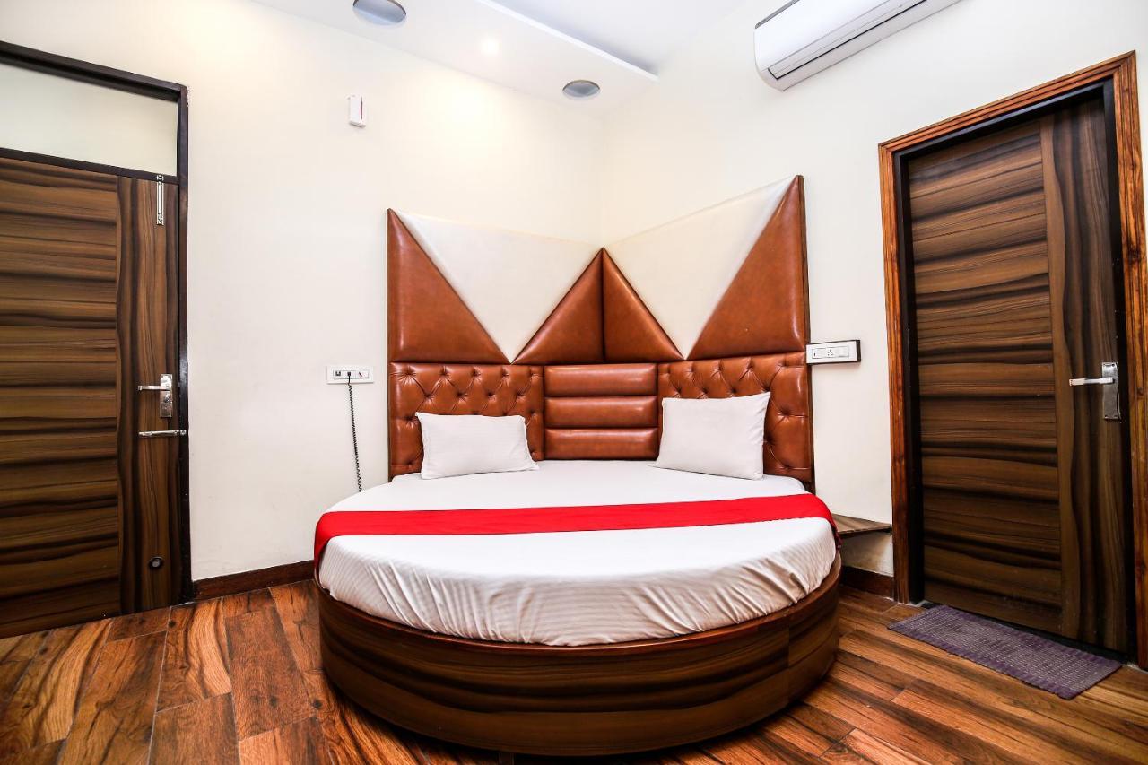 Hotel Woodcrest Zirakpur Chandigarh - Luxury Rooms Bagian luar foto