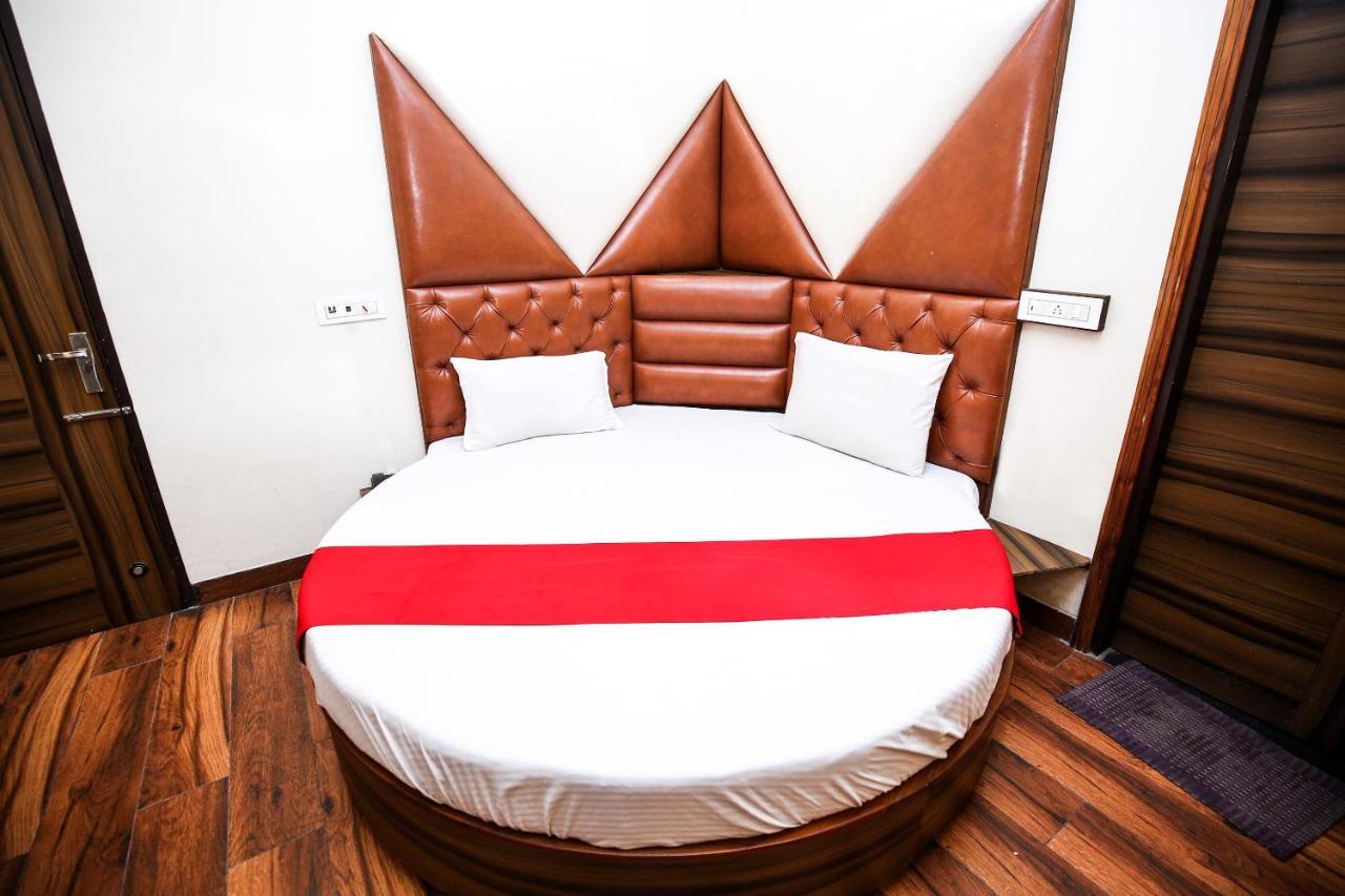 Hotel Woodcrest Zirakpur Chandigarh - Luxury Rooms Bagian luar foto