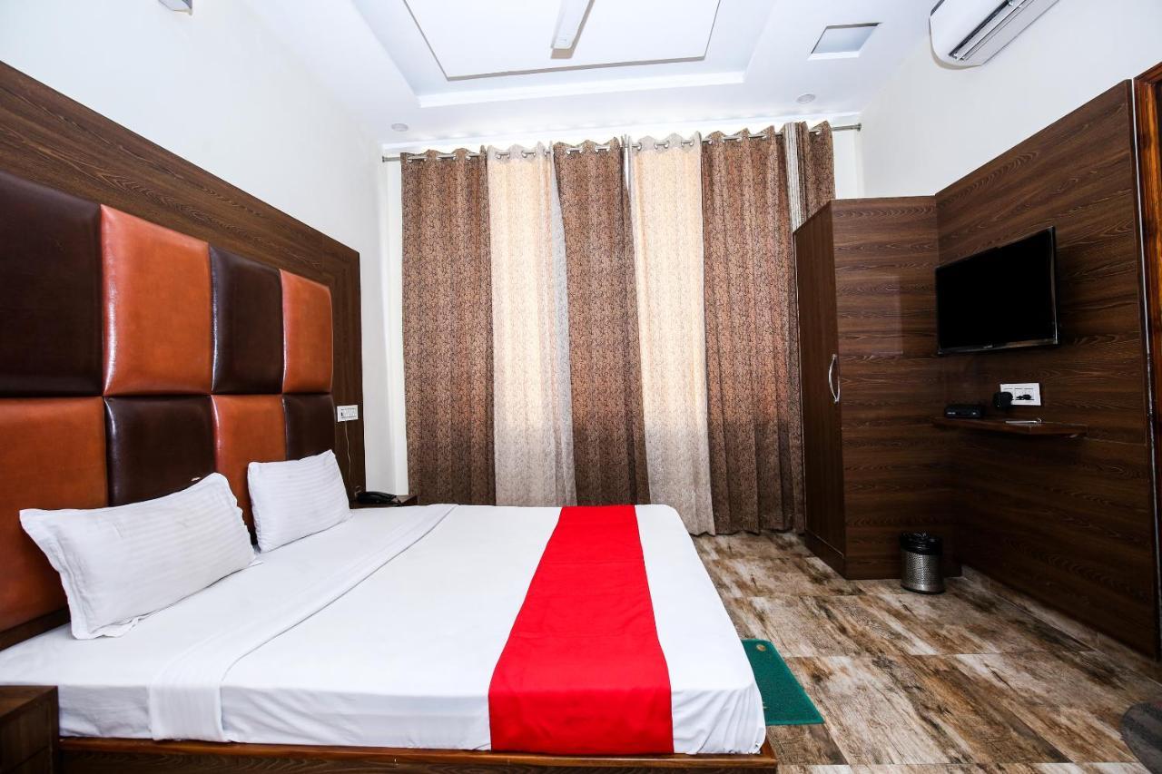 Hotel Woodcrest Zirakpur Chandigarh - Luxury Rooms Bagian luar foto