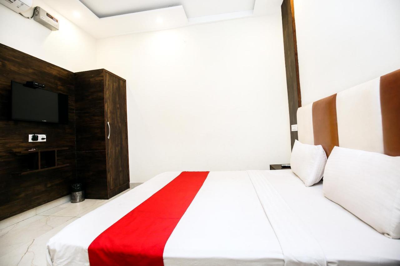 Hotel Woodcrest Zirakpur Chandigarh - Luxury Rooms Bagian luar foto