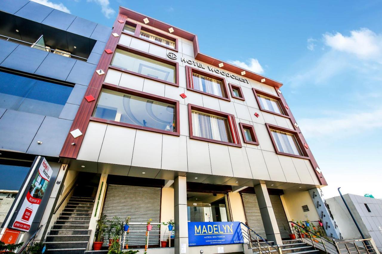 Hotel Woodcrest Zirakpur Chandigarh - Luxury Rooms Bagian luar foto