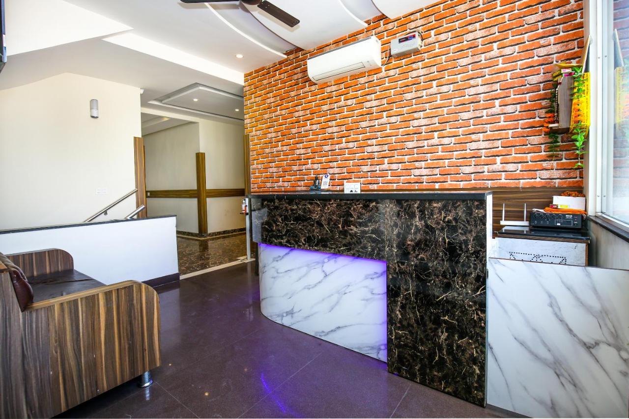Hotel Woodcrest Zirakpur Chandigarh - Luxury Rooms Bagian luar foto